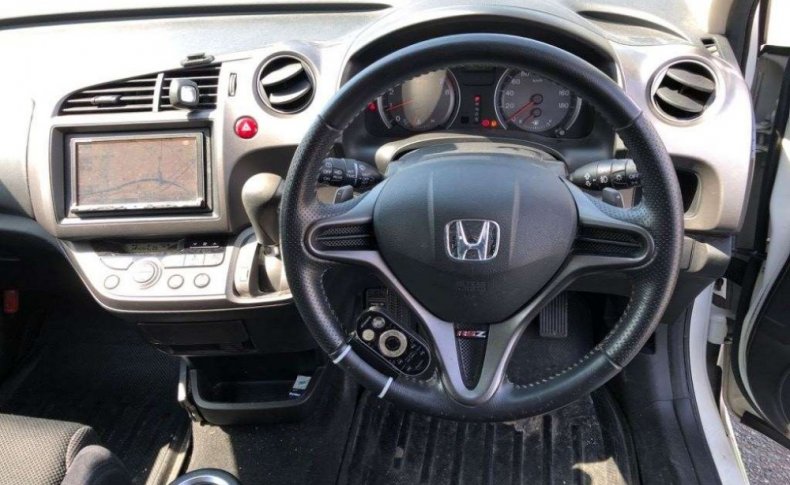 HONDA STREAM RSZ 2008