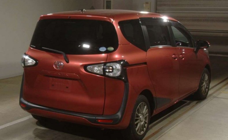 TOYOTA SIENTA G 2015