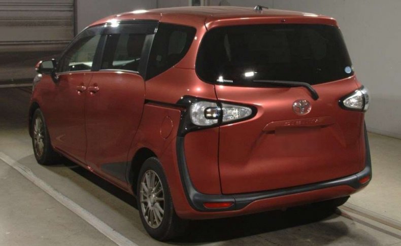 TOYOTA SIENTA G 2015