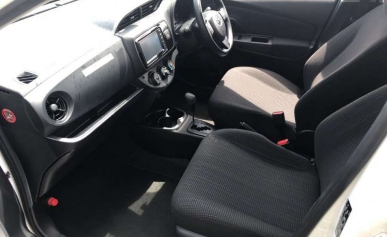 TOYOTA VITZ F 2019