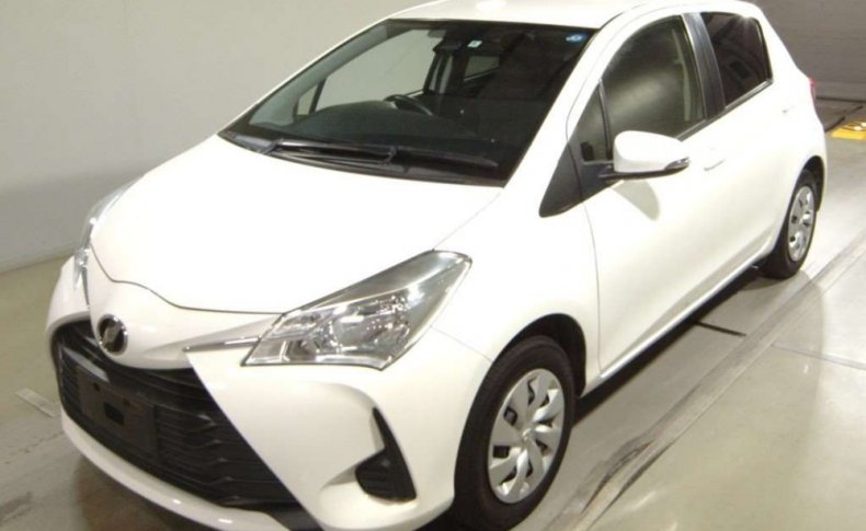 TOYOTA VITZ F 2019