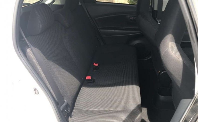 TOYOTA VITZ F 2019