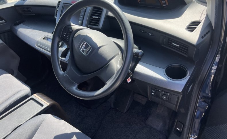HONDA FREED G Just Selection 2009