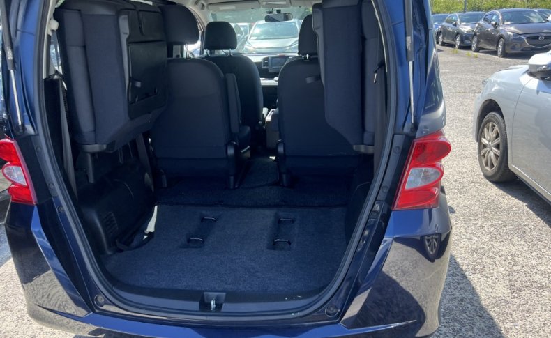 HONDA FREED G Just Selection 2009