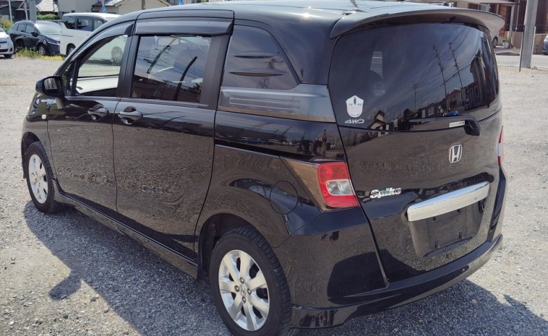 HONDA FREED SPIKE 4WD G Aero 2010
