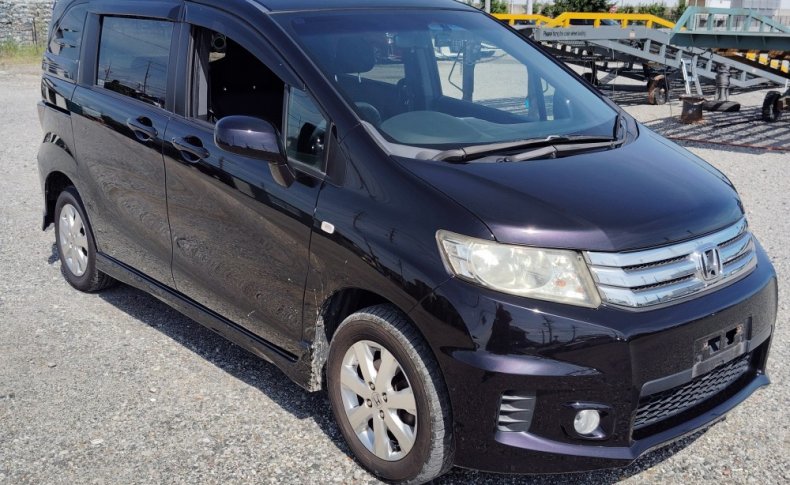 HONDA FREED SPIKE 4WD G Aero 2010