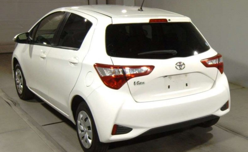 TOYOTA VITZ F 2019