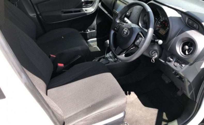 TOYOTA VITZ F 2019