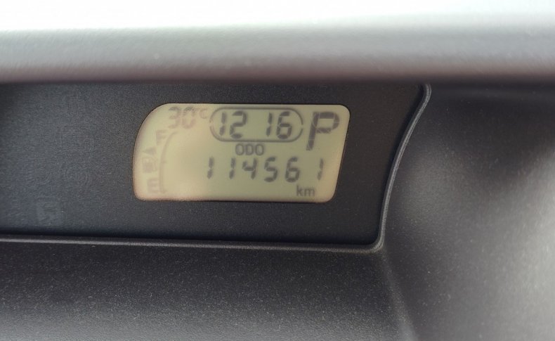 TOYOTA SPADE Х 2013