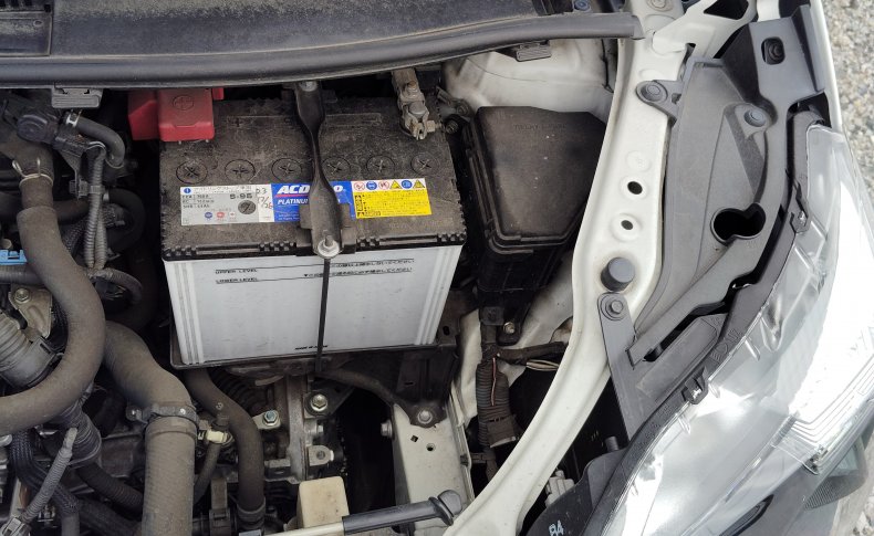 TOYOTA SPADE Х 2013