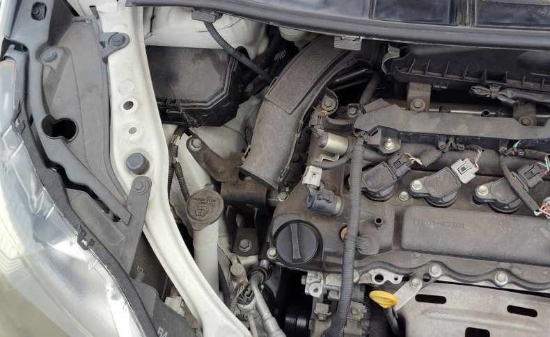 TOYOTA SPADE Х 2013