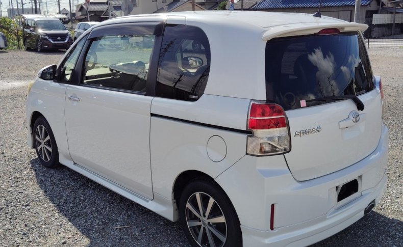 TOYOTA SPADE G 2013