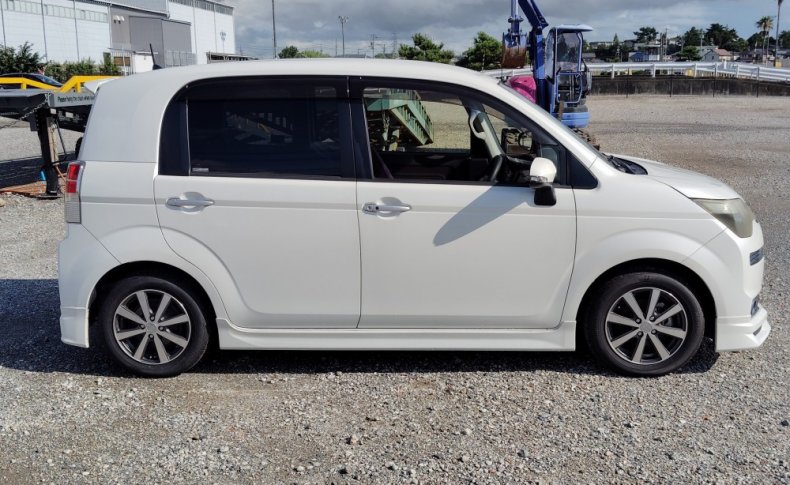 TOYOTA SPADE G 2013