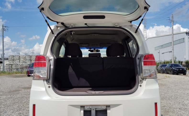 TOYOTA SPADE G 2013