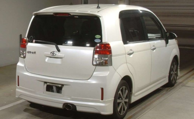 TOYOTA SPADE G 2013
