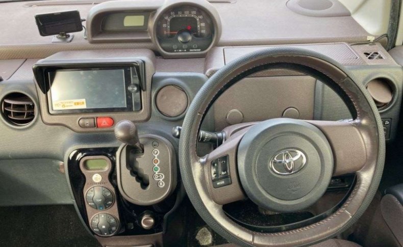 TOYOTA SPADE G 2013