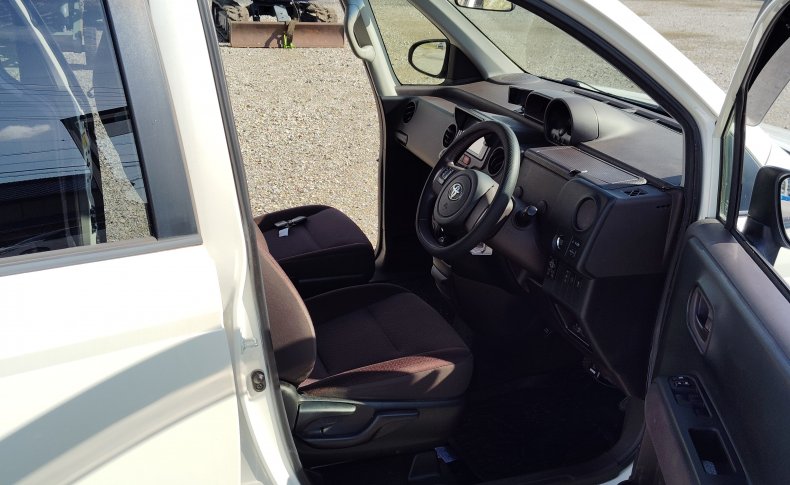 TOYOTA SPADE G 2013