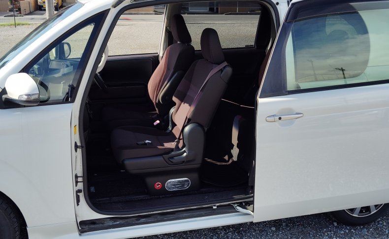 TOYOTA SPADE G 2013