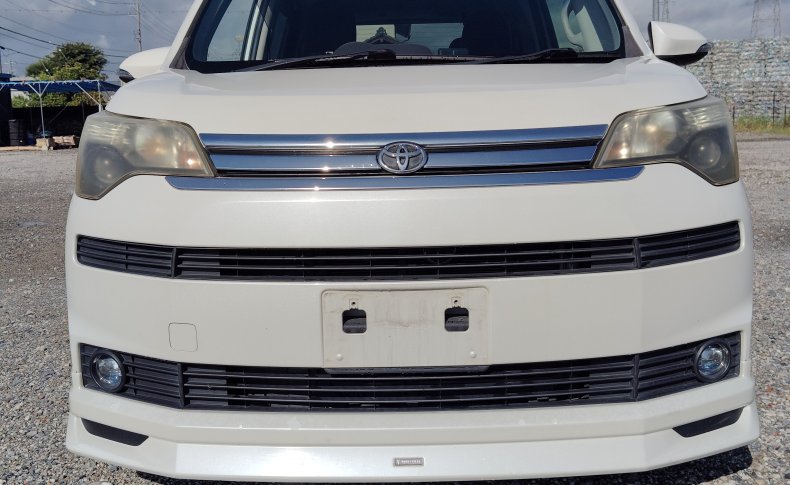 TOYOTA SPADE G 2013