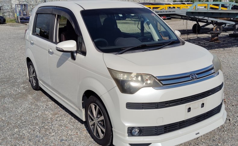 TOYOTA SPADE G 2013