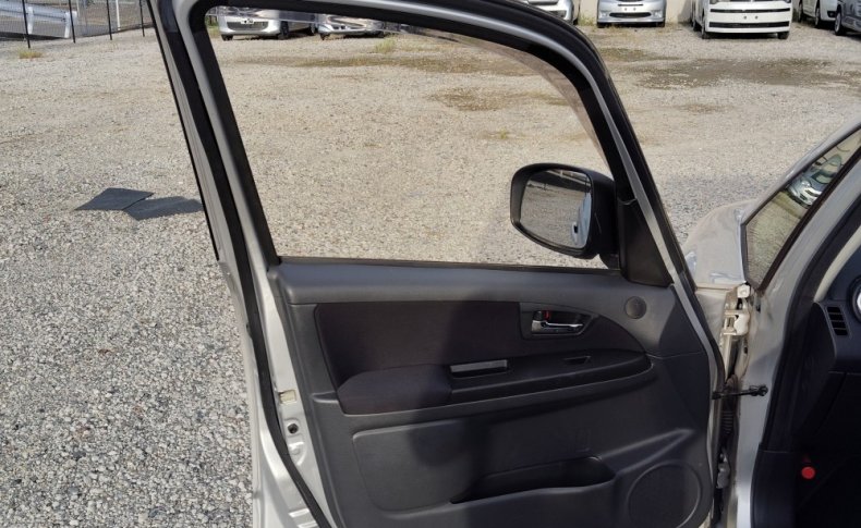 SUZUKI SX-4 1.5XG AWD 4WD 2012
