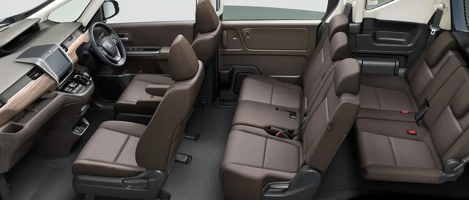 Фото салона Honda Freed