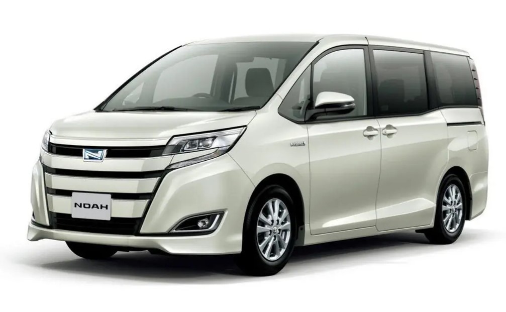 Фото Toyota Noah