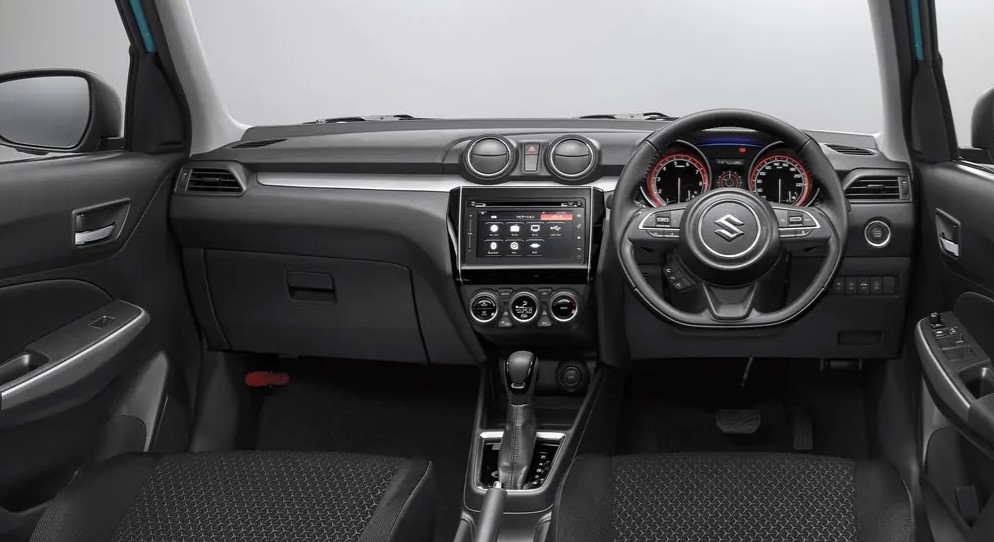 Фото интерьера Suzuki Swift