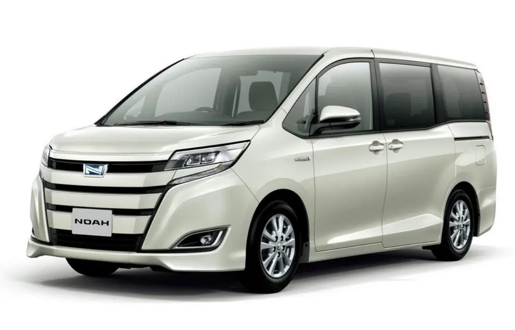 Фото Toyota Noah