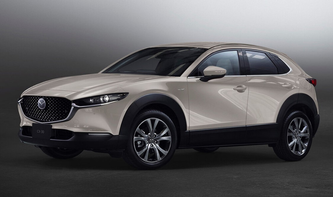 Фото Mazda CX-30