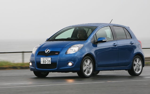 Фото Toyota Vitz 2008