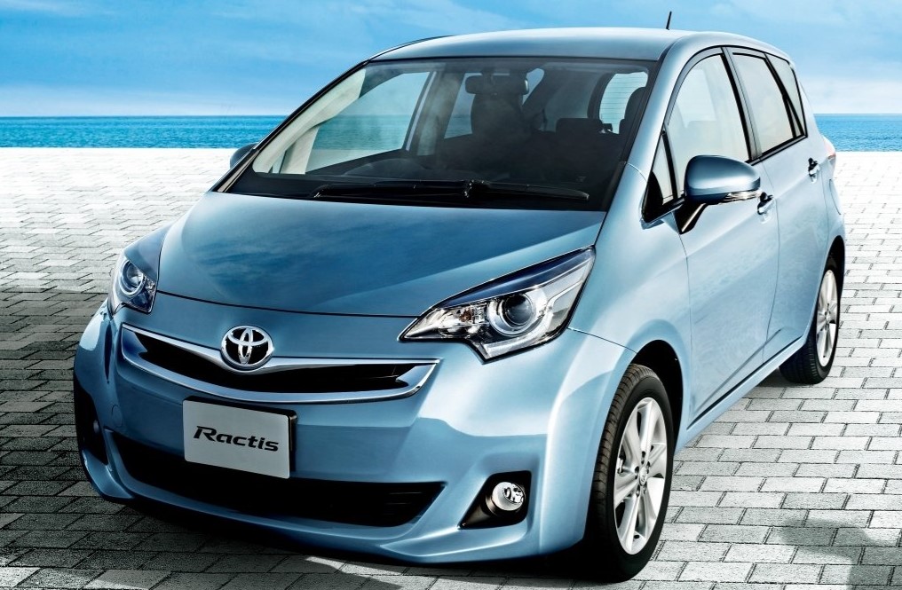 Фото Toyota RACTIS 2012