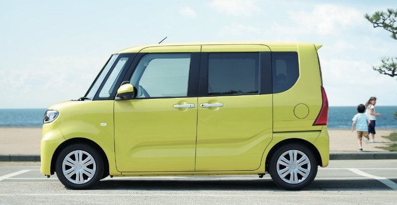 Фото Daihatsu TANTO